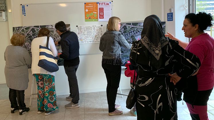 Besökare på Öppet hus i Fittja 24 maj 2019