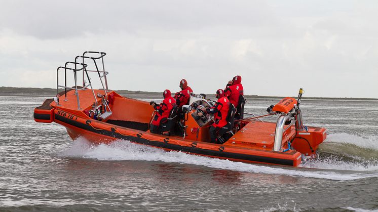 The STB 7 B has been trial sailing since the beginning of August and the STB 12 A will start trials at the beginning of October. A special training programme is also being developed to ensure that crews are ready to operate the new boat types.