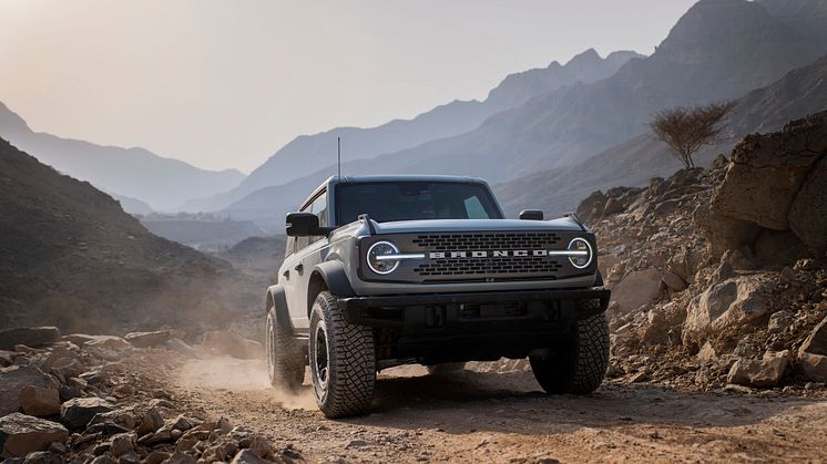 2023_FORD_BRONCO_BADLANDS_06