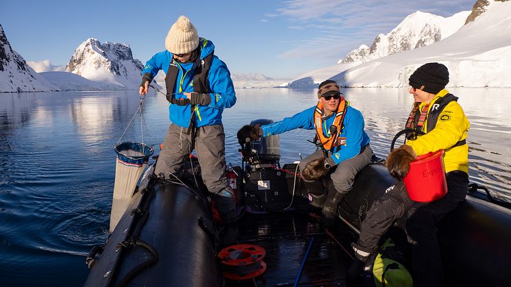 Science_Antarctica_HGR_161007_Photo_Espen_Mills.JPG