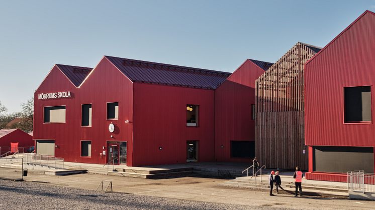 Mörrum skola är nominerad till PLÅTPRISET 2023, ett pris som hyllar innovativa byggnader med metallfasader. Priset har uppmärksammat banbrytande arkitektur och fasadlösningar sedan 2011. 