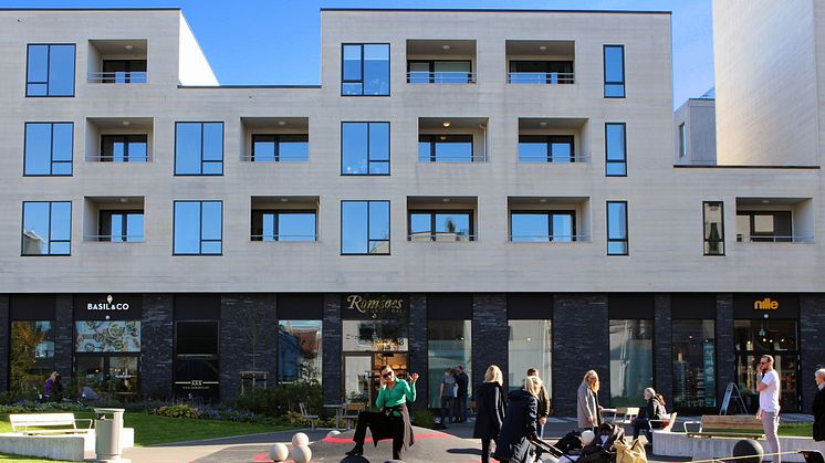 LINK arkitektur er sammen med Rambøll landskap nominert til Stavanger kommunes byggesakspris for lokalsenteret og kvartalsleken i 5 grader Øst.