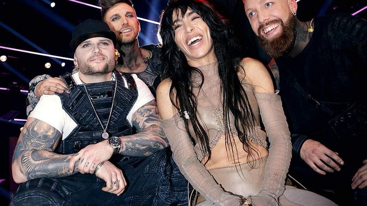 Smash Into Pieces i final tillsammans med Loreen