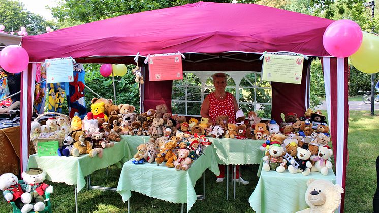 Tag der offenen Tür im Kinderhospiz: Bärenherz-Familienfest lockt mehr als 1.500 Besucher in den Kees’schen Park