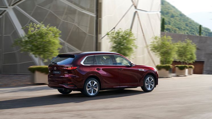 2024_mazda_cx-80_ar_act_7.jpg