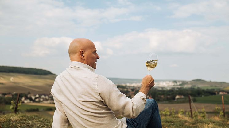 The Champagne Stories | jul '22 | Champagne Club by Richard Juhlin