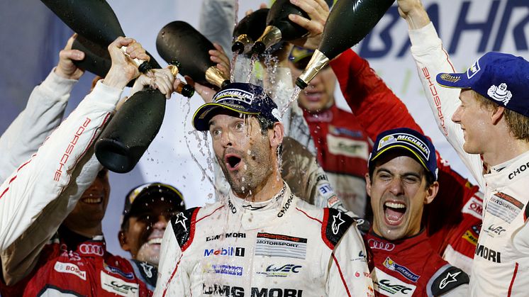 Porsche Team: Mark Webber