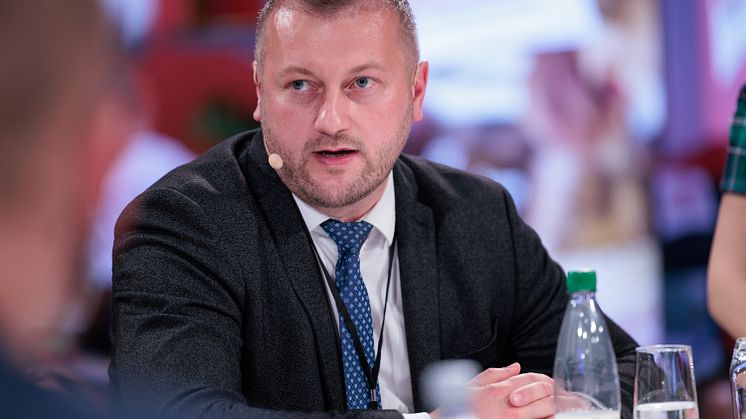 SFET23_Husein_Dugenjic_REWE_USH