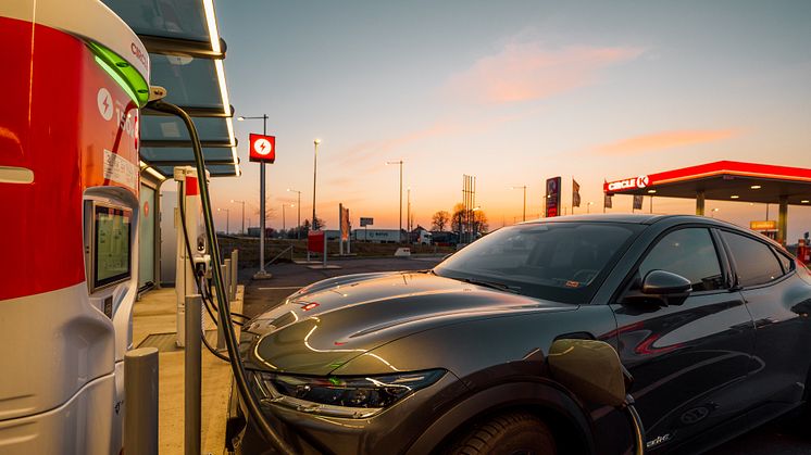 Nybro och Kalmar är de senaste i raden av orter som fått ultrasnabbladdning från Circle K under året
