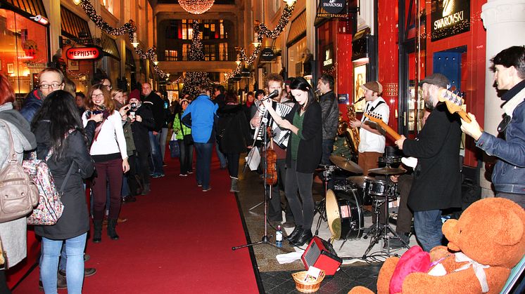 Großer Erfolg: Bärenherz-Weihnachtsbasar 2015
