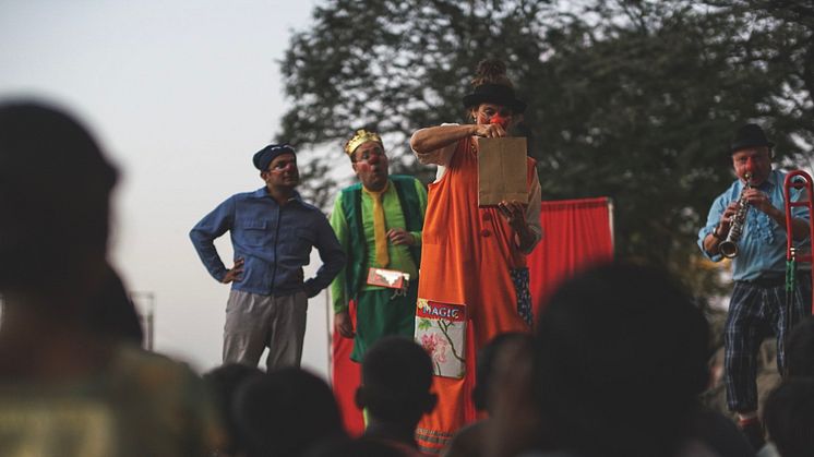 Foto från turné i Indien där Suzanne Reuter och Björn Dahlman var två av artisterna. Fotograf Henrik Kindgren