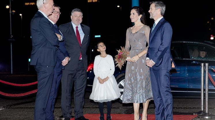 D.K.H. Kronprins Frederik og Kronprinsesse Mary ankommer til Kronprinsparrets Priser 2020 på Værket i Randers. 