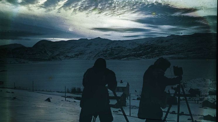 Carl Størmer og nordlyset Fotografen i arbeid i Alta