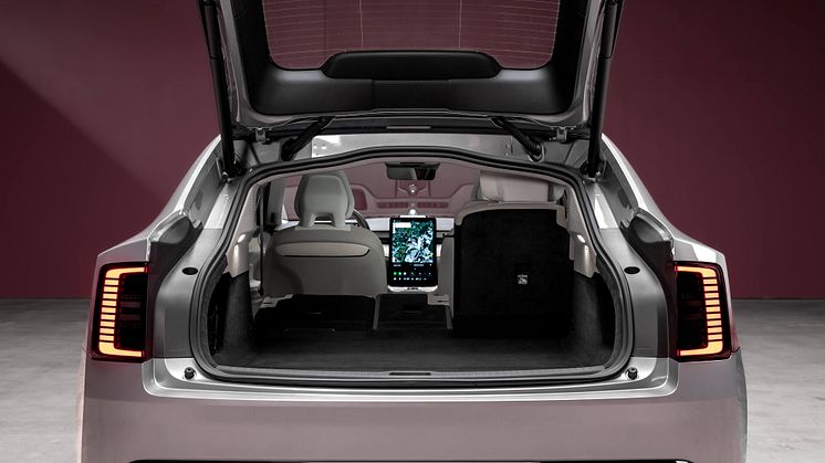 342402_Volvo_ES90_Exterior.jpg