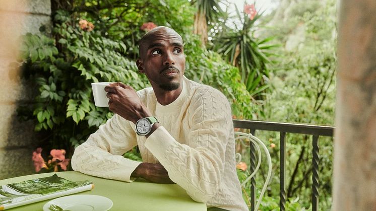 Huawei Watch GT 4_Rainforest Green GMT_Sir Mo Farah_2