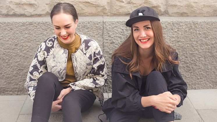 Mikaela Ejheden och Lina Pettersson klubbarrangörer på Boulebar Stockholm. 