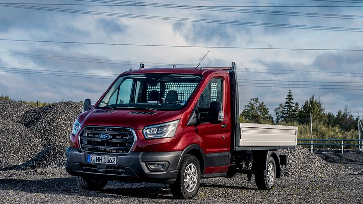 Transit_Chassis_Cab_002