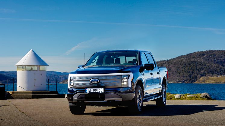 Ford F-150 Lightning Antimatter Blue Metallic 2023 (7)