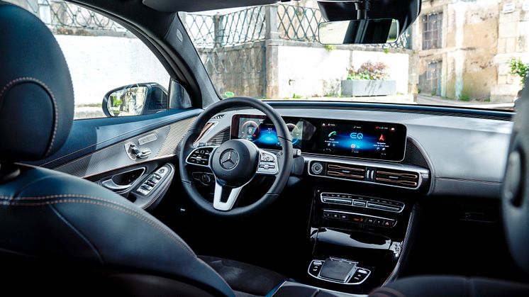 Mercedes-Benz_EQC_400_salesrelease00003