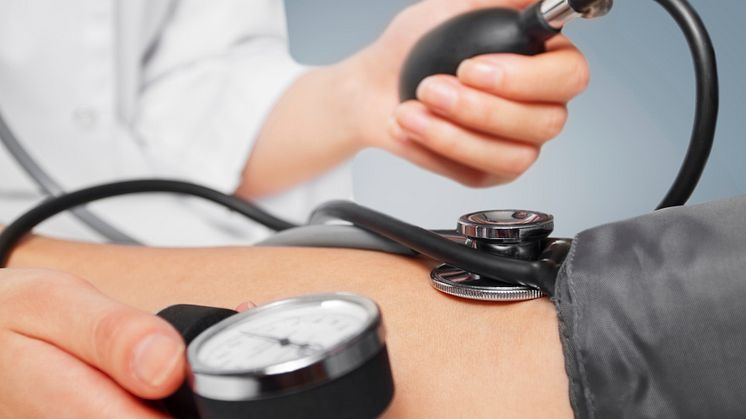 COMMENT: Cherry concentrate lowers blood pressure as much as drugs