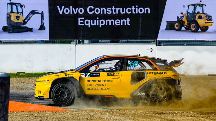 niclas_gronholm_ce_dealer_team_bil_2_2560x1440