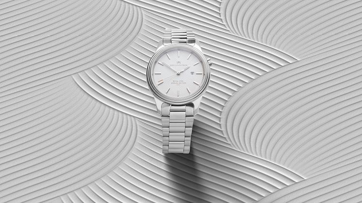 Annual Edition 21 Image 32mm.jpg