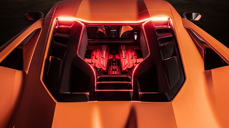 Lamborghini Revuelto