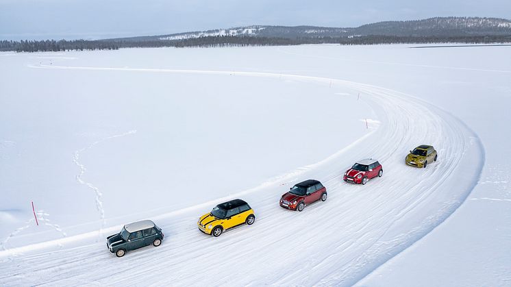 Neste generasjon elektriske MINI testes på nordisk is og snø