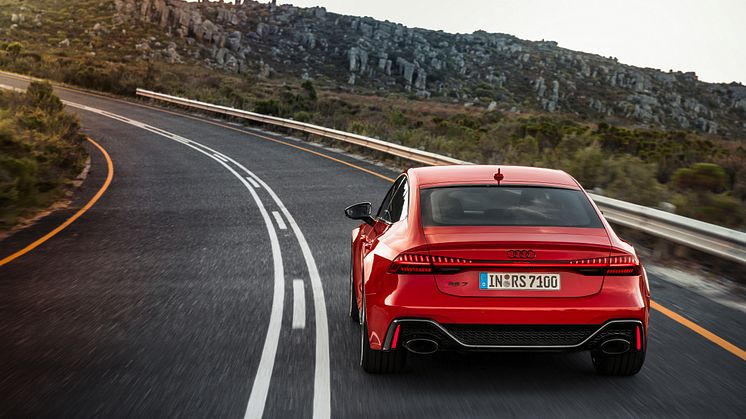 Audi RS 7 Sportback (tangorød)