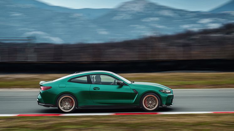 BMW M4 CS