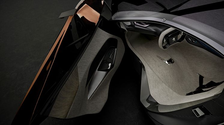 Onyx – djärva materialval, hybridteknik och superbilsprestanda