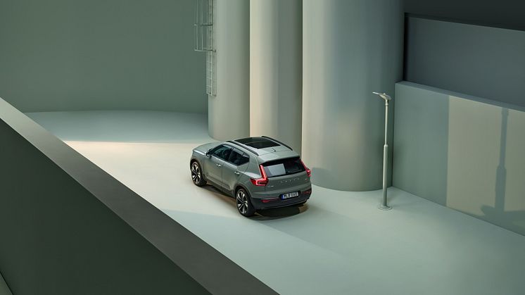 Volvo_XC40_Rear