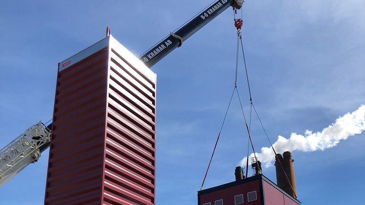 Sedan några veckor tillbaka finns en helt ny modern biopanna på plats på Solör Bioenergis fjärrvärmeanläggning i Horndal. Fotograf Thomas Andersson
