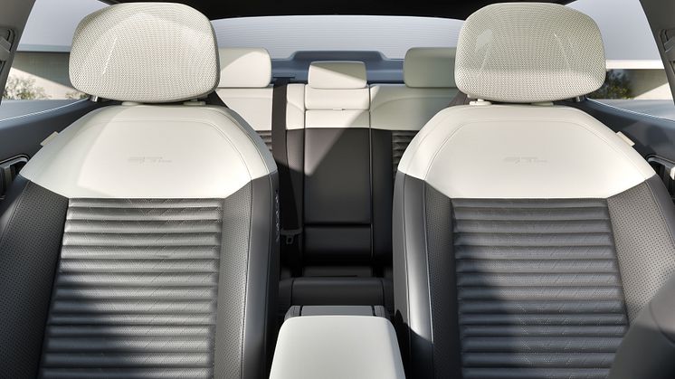 kia-ev4-sedane-gtl-int-static-print-3600x2400-3.jpg