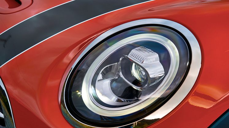 MINI LED-forlygter med Matrix-teknologi