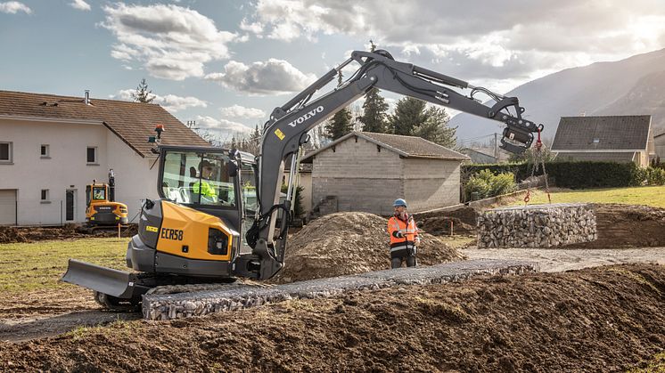 Volvo ECR58 i arbete
