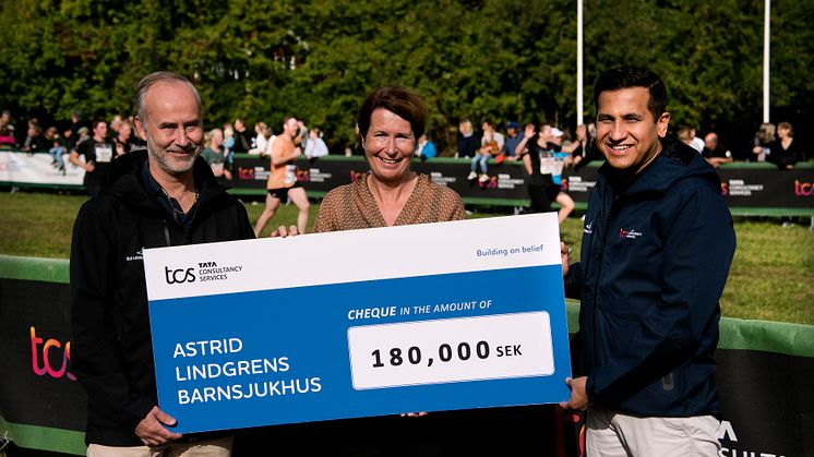 TCS donerar 180 000 kronor till ett av Sveriges största barnsjukhus