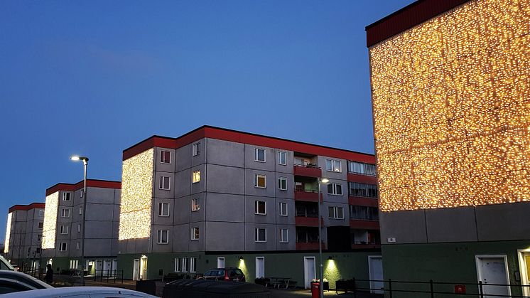 Elsmart julbelysning på Hundhamravägen i Norsborg. Foto: Botkyrkabyggen