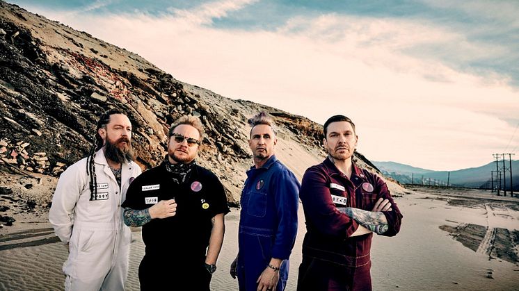 SHINEDOWN slipper ny video og setter rekord på radio!