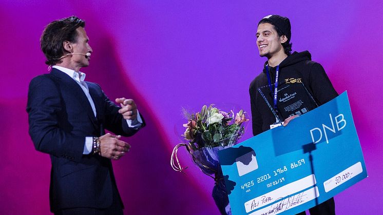 Ali Popal utses till Årets medarbetare på Nordic Choice Hotels Vinterkonferens.