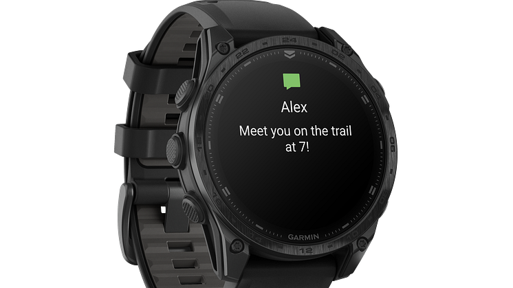 010-03405-01_05_tactix8_47mm_HR_front_right_0007_Tactix8_smart_notification.png