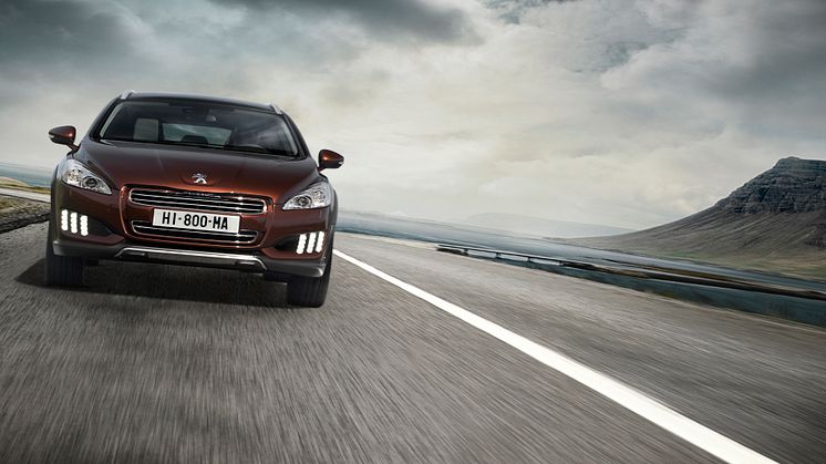 Peugeot 508 RXH - en eksklusiv dieselhybrid med offroad karakter