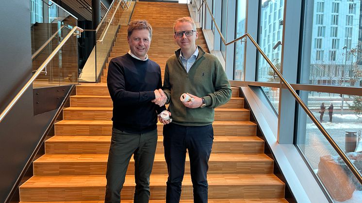 Henning Iversen, Daglig leder EcoGuard Norge t.v og Magnus Babsvik, Daglig leder Solibo t.h.