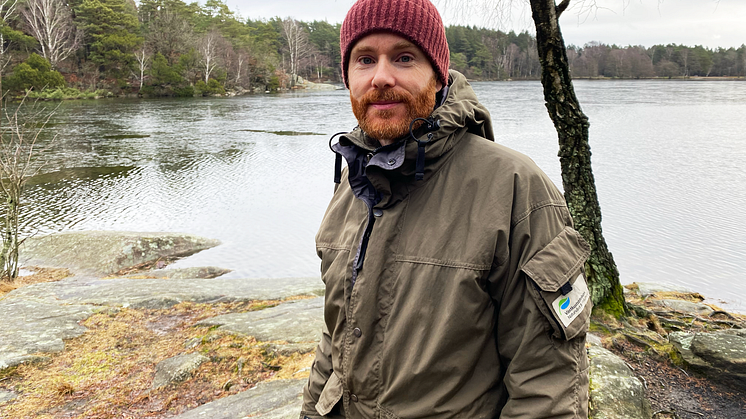 Anders Lennerås_ny påsholk i Sisjön.png