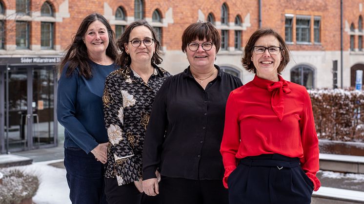 Heléne Engström arkitekt SAR/MSA och vd för Comarc, Frida Olsson, arkitekt SAR/MSA, Anette Eriksson, affärsansvarig för utbildningsfastigheter på Carlstedt Arkitekter och Stina Ljungkvist, vd för Carlstedt Arkitekter. Foto: Elizabeth Thompson