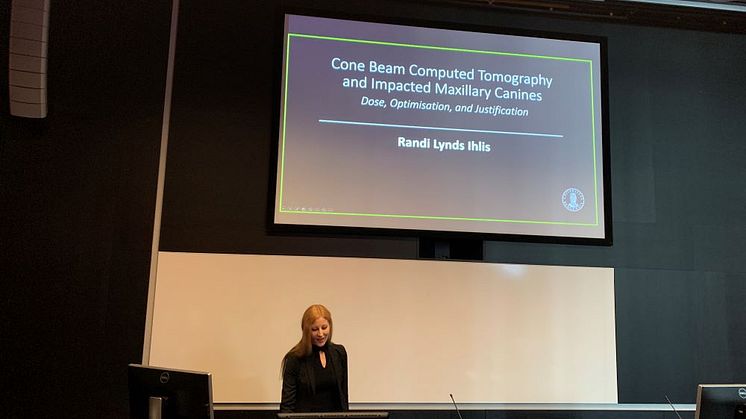 Randi Lynds Ihlis, ST-tandläkare inom odontologisk radiologi vid Falu lasarett, hoppas med sin forskning bidra till lägre stråldoser till barnpatienter. 