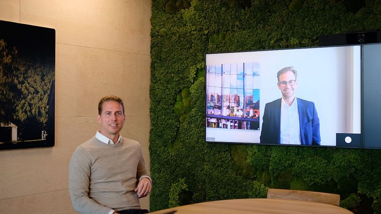Investeringsdirektør Lars Hvam i Nysnø Klimainvesteringer og Erik Bjørstad, direktør for Ferd Impact Investing. Foto: Nysnø Klimainvesteringer.