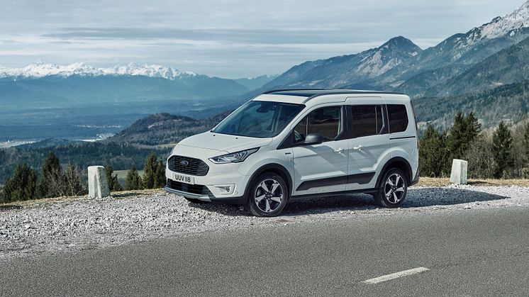 FORD_2020_TOURNEO_CONNECT_ACTIVE_FRONT_7-8