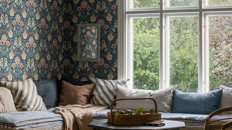 DahliaGarden_Image_Roomshot_Livingroom_Item_7690_PR
