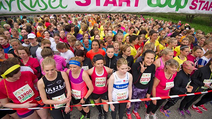 VårRusets tjejer springer 14 varv runt jorden